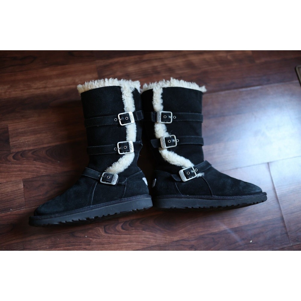 UGG Youth 4 Maddi II Casual Shearling Winter Boots Buckle Black Suede 1102529
